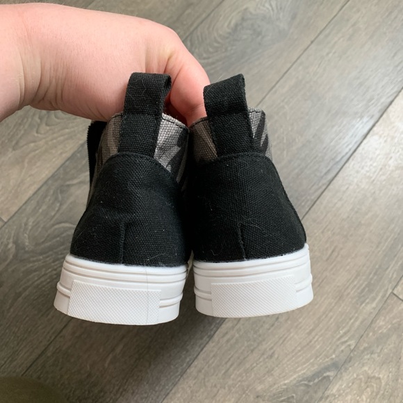 Brand new camo sneakers Shein size euro 39 - Picture 4 of 5